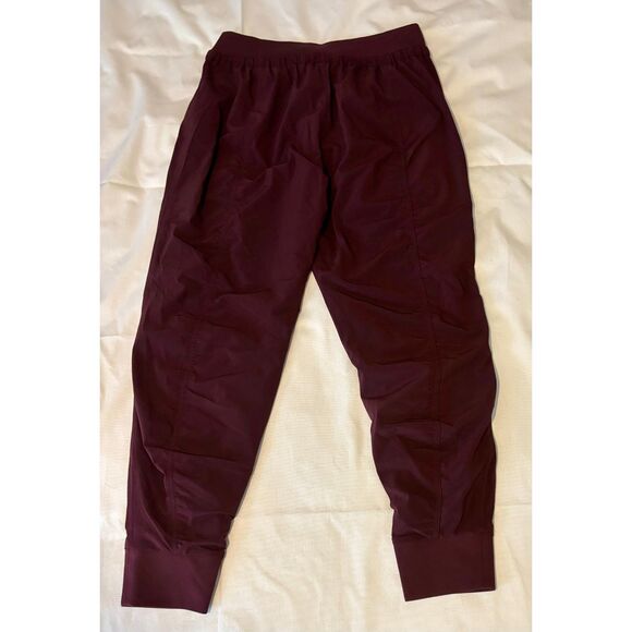 EUC Athleta Attitude Lined Pant, Spiced Cabernet, Sz 6 PETITE - Picture 4 of 6